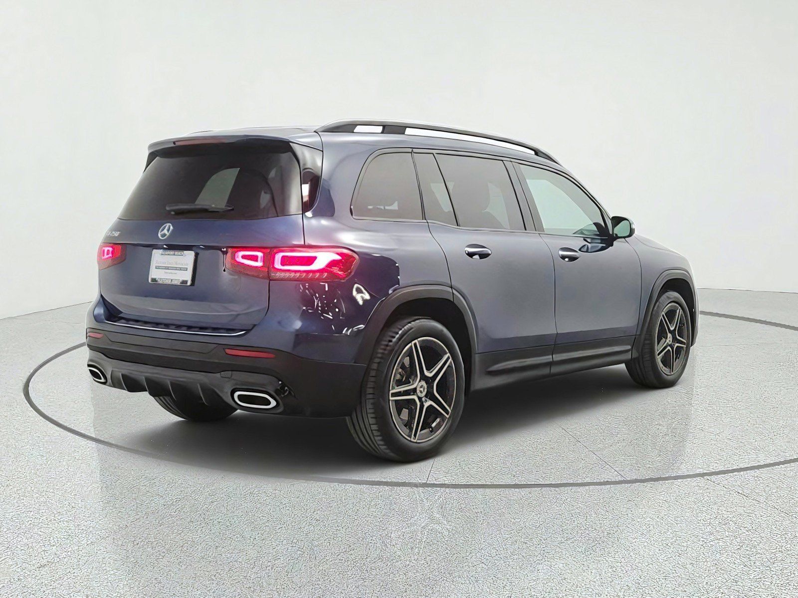 Used 2023 Mercedes-Benz GLB 250 image 5