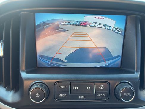 Used 2017 Chevrolet Colorado Z71 AWD/4WD image 20