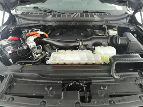 Used 2022 Ford F150 Lariat w/ Tow Technology Package image 7