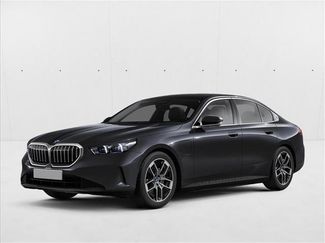 New 2026 BMW 550e xDrive video 1