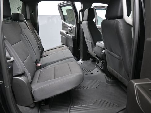 Used 2026 Chevrolet Silverado 1500 Custom Trail Boss AWD/4WD image 17