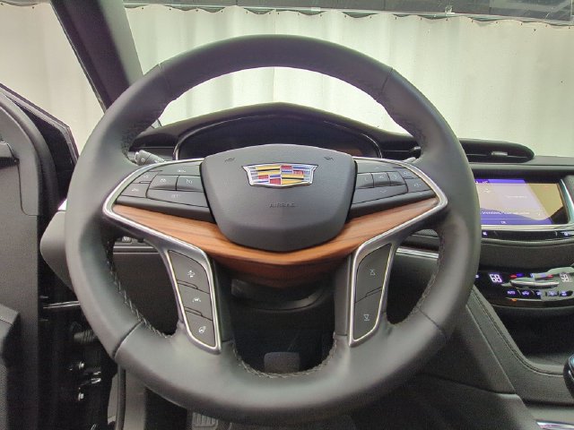 Used 2024 Cadillac XT5 Premium Luxury AWD/4WD image 10