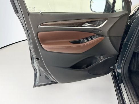 Used 2018 Buick Enclave Avenir w/ Avenir Technology Package AWD/4WD image 25