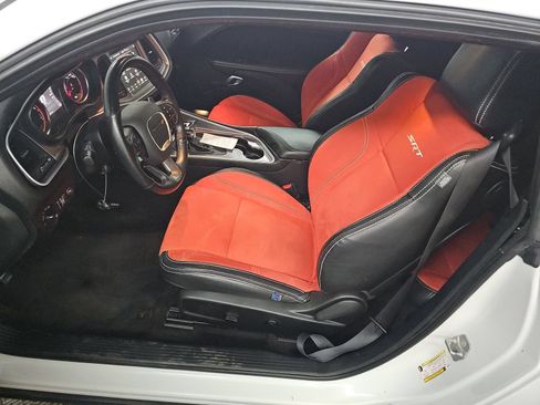 Used 2019 Dodge Challenger R/T Scat Pack RWD image 5