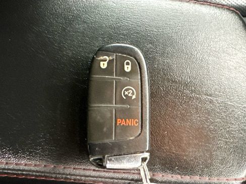 Used 2020 Jeep Compass Trailhawk w/ Leather Interior Group AWD/4WD image 31