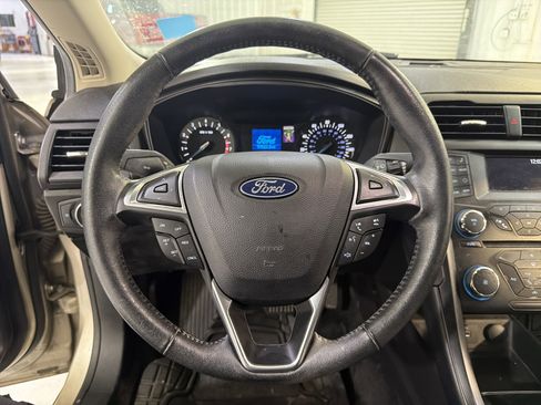 Used 2018 Ford Fusion S w/ Equipment Group 101A FWD image 15