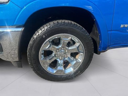 Used 2025 RAM 1500 Big Horn AWD/4WD image 9