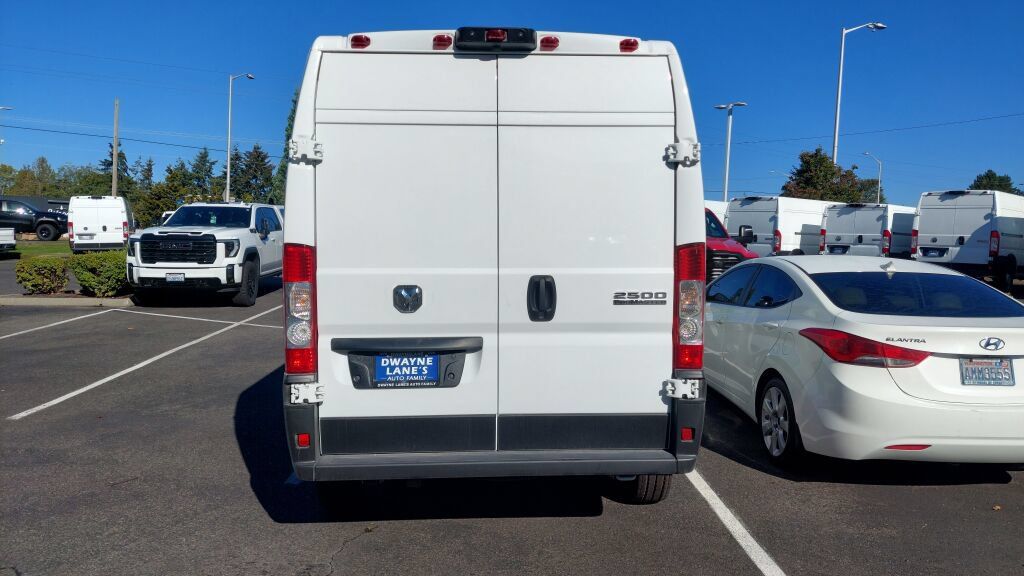 Used 2025 RAM ProMaster 2500 FWD image 4