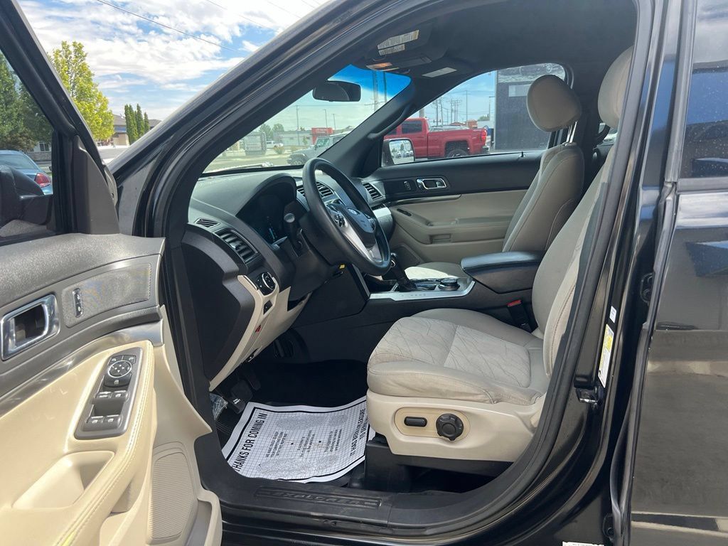 Used 2015 Ford Explorer 4WD image 13