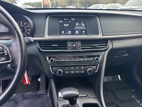 Used 2018 Kia Optima S w/ Panoramic Sunroof Package image 22