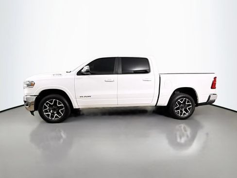Used 2025 RAM 1500 Laramie AWD/4WD image 4