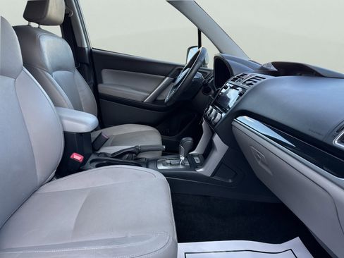 Used 2017 Subaru Forester 2.5i Limited image 21