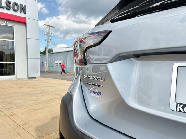 Used 2023 Subaru Outback Premium AWD/4WD image 10
