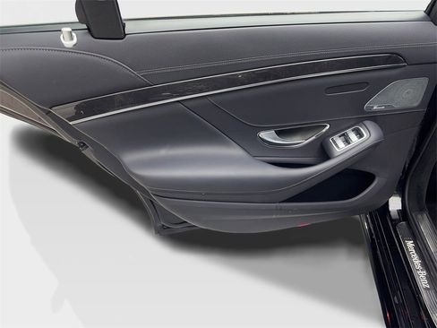 Used 2018 Mercedes-Benz S 450 Sedan image 35