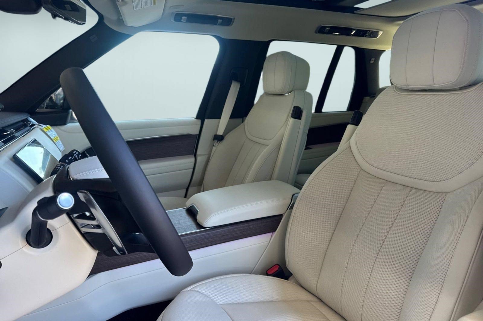 New 2026 Land Rover Range Rover SE AWD/4WD image 5