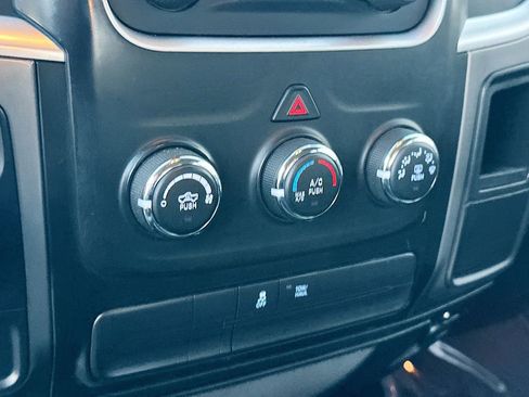 Used 2021 RAM 1500 Classic SLT image 16