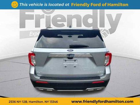 Used 2023 Ford Explorer XLT w/ Equipment Group 202A image 4