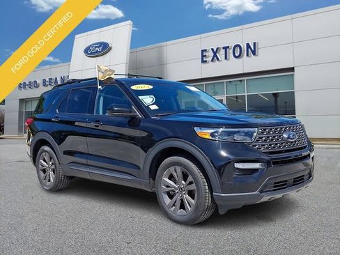 Certified 2023 Ford Explorer XLT w/ Equipment Group 202A AWD/4WD image 1