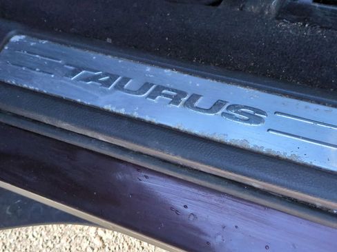 Used 2011 Ford Taurus Limited w/ 303A Rapid Spec Order Code FWD image 12