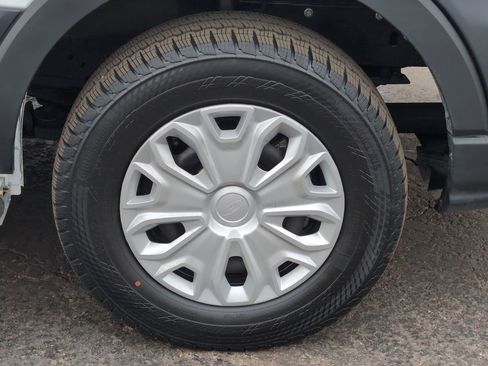 Used 2024 Ford Transit 250 Low Roof w/ Exterior Upgrade Package RWD image 9