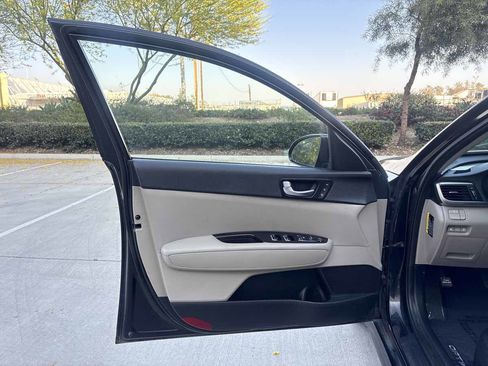 Used 2016 Kia Optima EX FWD image 21