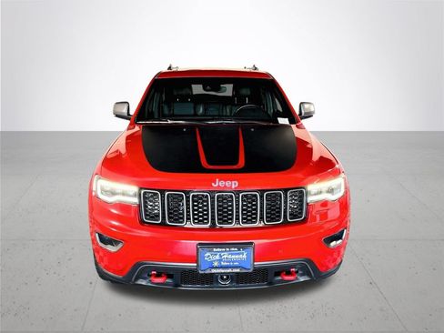 Used 2020 Jeep Grand Cherokee Trailhawk w/ Premium Lighting Group AWD/4WD image 3