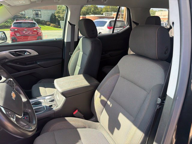 Used 2019 Chevrolet Traverse LT w/ LPO, Cargo Package AWD/4WD image 18