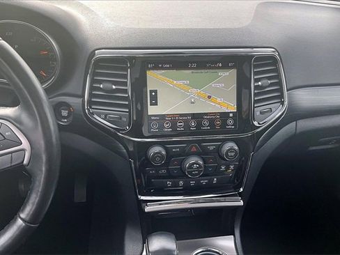 Used 2021 Jeep Grand Cherokee Laredo X image 4