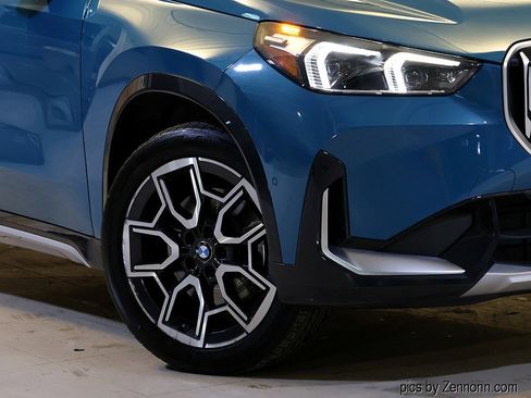 Certified 2025 BMW X1 xDrive28i image 3