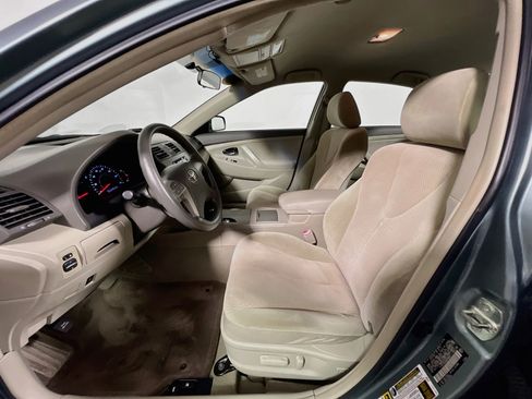 Used 2011 Toyota Camry LE w/ LE Extra-Value Pkg FWD image 14