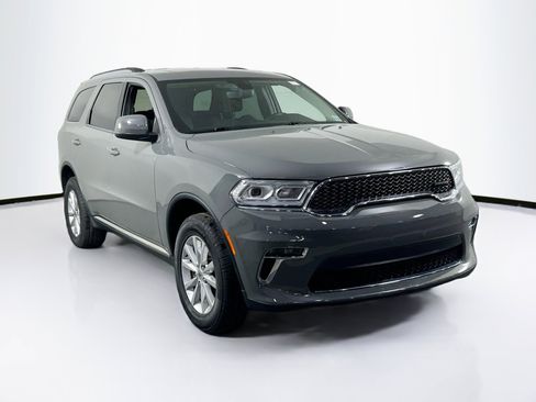 Used 2022 Dodge Durango SXT image 3