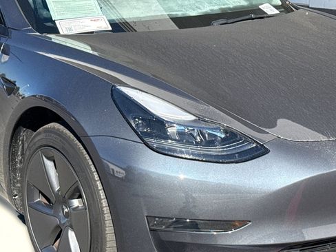 Used 2023 Tesla Model 3 Standard Range image 10