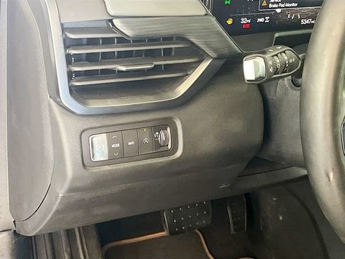 Used 2024 GMC Acadia AT4 AWD/4WD image 10