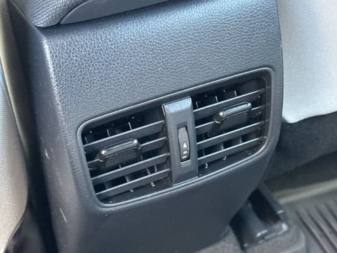 Certified 2024 Toyota Corolla Cross L image 14