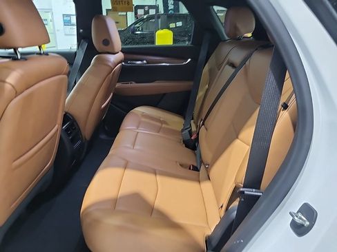 Used 2020 Cadillac XT5 Premium Luxury AWD/4WD image 5
