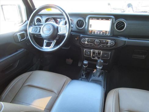 Used 2022 Jeep Wrangler Unlimited Sahara w/ LED Lighting Group AWD/4WD image 14