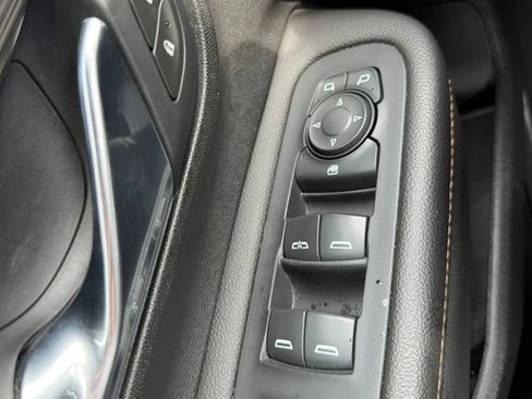 Used 2020 GMC Terrain SLT FWD image 21