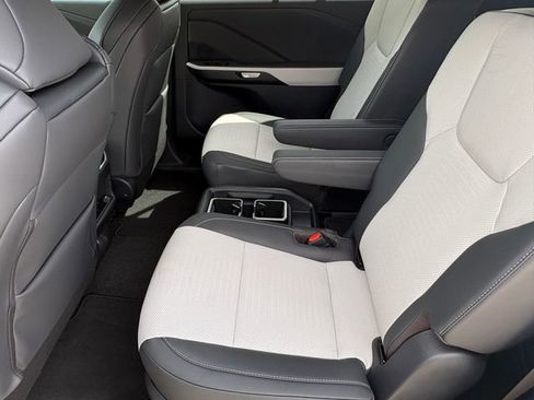 New 2026 Lexus TX 500h AWD image 19