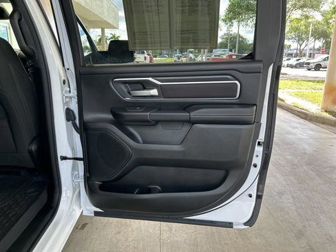 Used 2025 RAM 1500 Big Horn AWD/4WD image 39