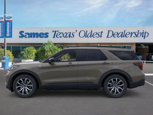 New 2026 Ford Explorer ST-Line image 3
