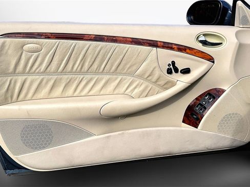 Used 2004 Mercedes-Benz CLK 320 Coupe image 17