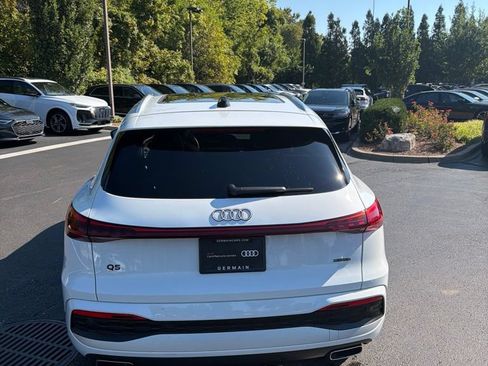 Certified 2025 Audi Q5 Premium w/ Convenience Package AWD/4WD image 6