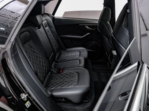Used 2023 Audi SQ8 Prestige image 25