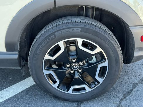 Used 2024 Ford Bronco Sport Outer Banks w/ Tech Package AWD/4WD image 14