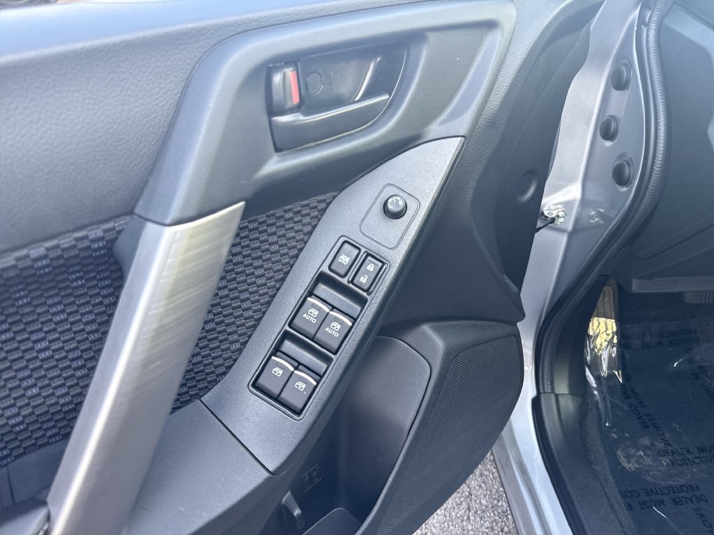 Used 2018 Subaru Forester 2.5i Premium AWD/4WD image 11
