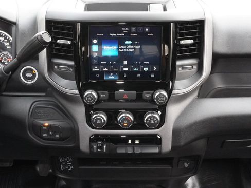 Used 2026 RAM 2500 Tradesman w/ Chrome Appearance Group AWD/4WD image 19
