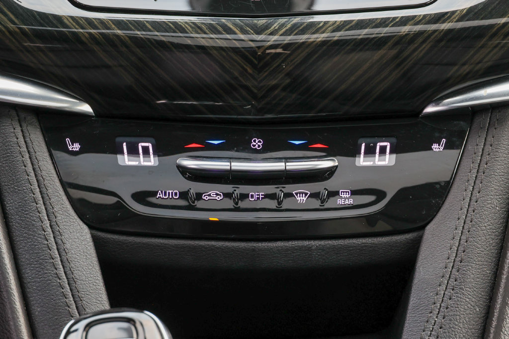 Used 2020 Cadillac XT6 Premium Luxury FWD image 15