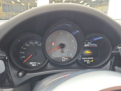 Used 2016 Porsche Macan S image 19