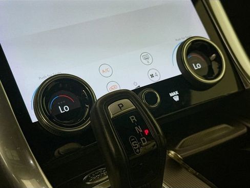 Used 2019 Land Rover Range Rover Sport HSE image 18