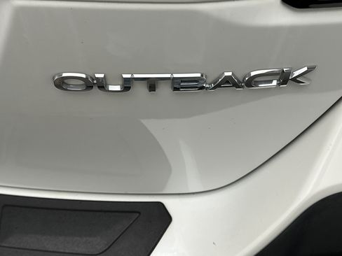 Used 2021 Subaru Outback Premium AWD/4WD image 12